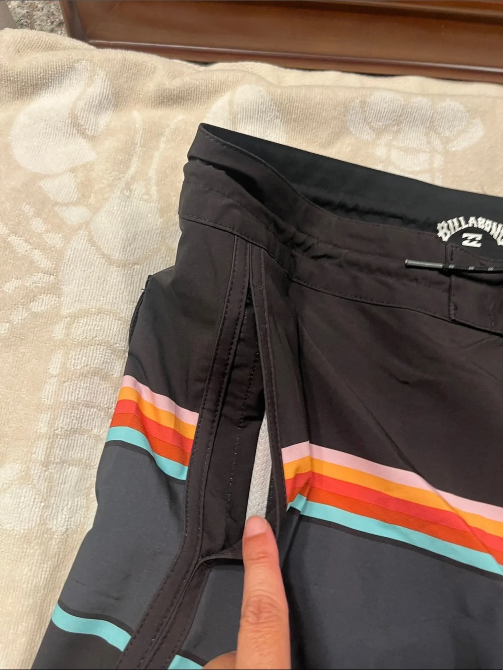 NWT Billabong 73 Spinner Lo Tide Mens Board Shorts Black Striped Size 34